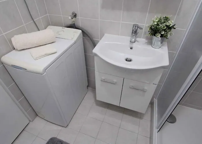 In - Insel Krk 34805 مالينسكا